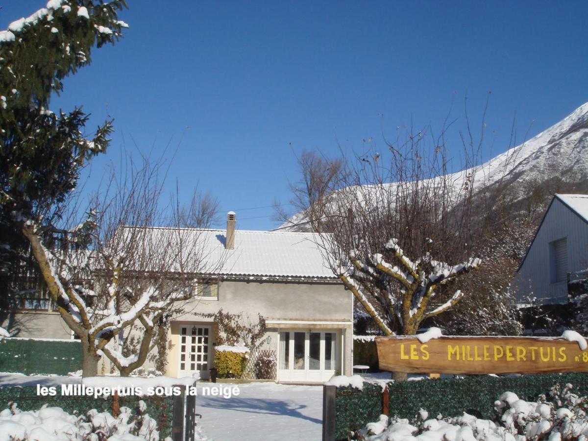 Les Millepertuis Villa Luz-Saint-Sauveur Esterno foto