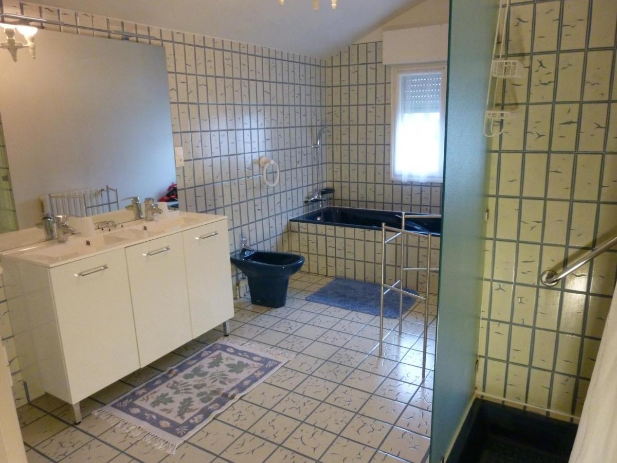 Les Millepertuis Villa Luz-Saint-Sauveur Esterno foto